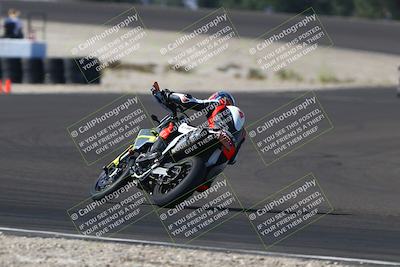 media/Sep-21-2025-TrackDaz (Sun) [[277c75b276]]/B Group/1020am (Turn 1)/